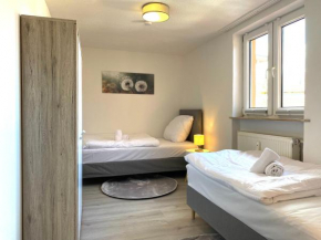 Gemütliche Unterkünfte für längeren Aufenthalt und Monteure inkl Balkon, Waschmaschine, WiFi, Küche und Parkplatz